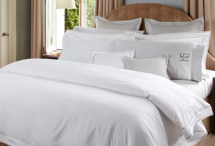 Discover the Secret to Luxurious Sleep: What Bedding Do Hotels Use?