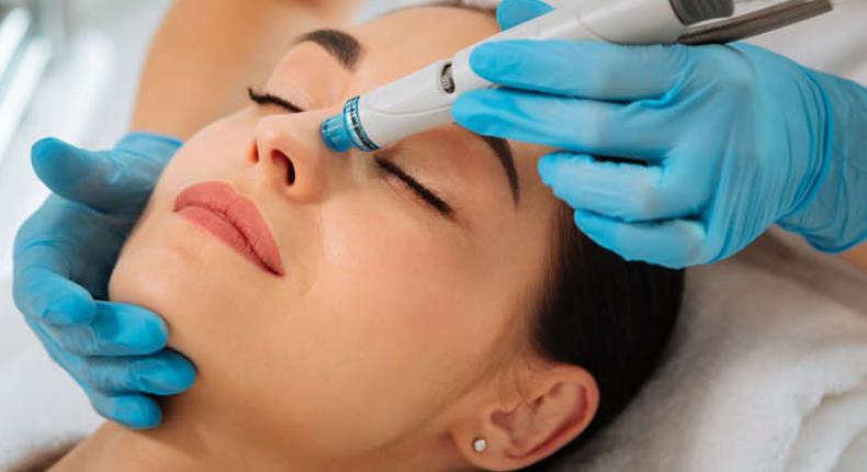 Exploring the Pros and Cons of HydraFacial: Is it Worth it?
