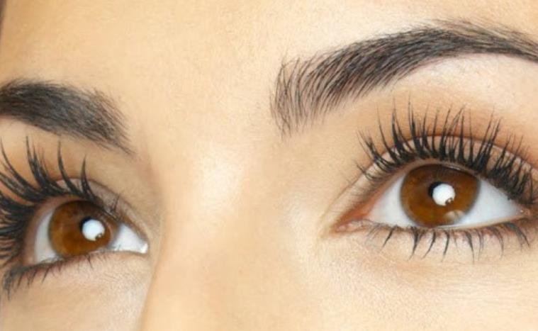 Unlock the Secret: Which Vitamins Help Eyelashes Grow?