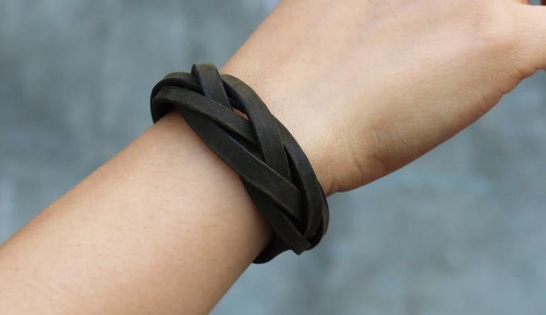 How to Make a Leather Bracelet: A Step-by-Step Guide