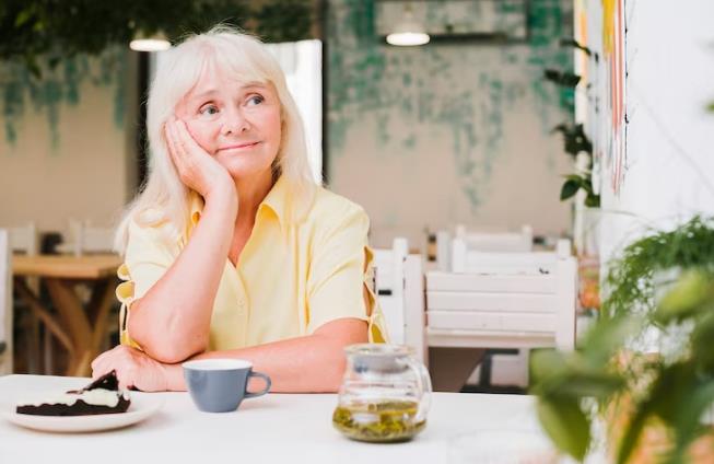7 Natural Menopause Treatments That Really Work